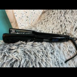 Paul Mitchell Neuro Smooth Flat Iron